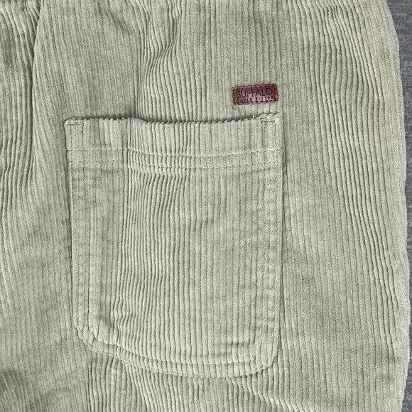 Buffalo David Bitton Mens L Sage Green Corduroy Haiden Shorts Summer Minimalist - Picture 5 of 16